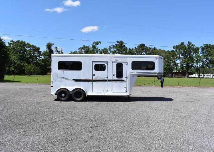 2000 Sundowner 7204GNST 2 Horse Trailer