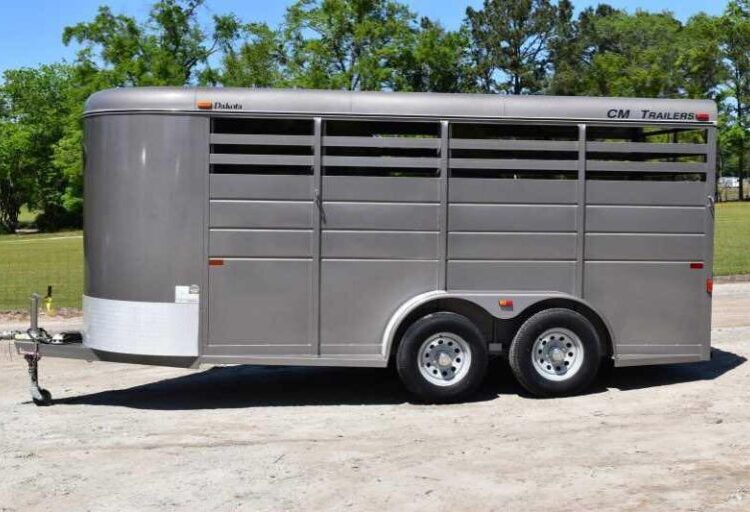 2017 CM 3HSLBP 3 Horse Trailer