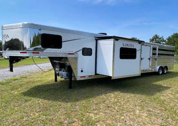 2024 Lakota Charger LE81413SR Stock Trailer with 13' Short Wall